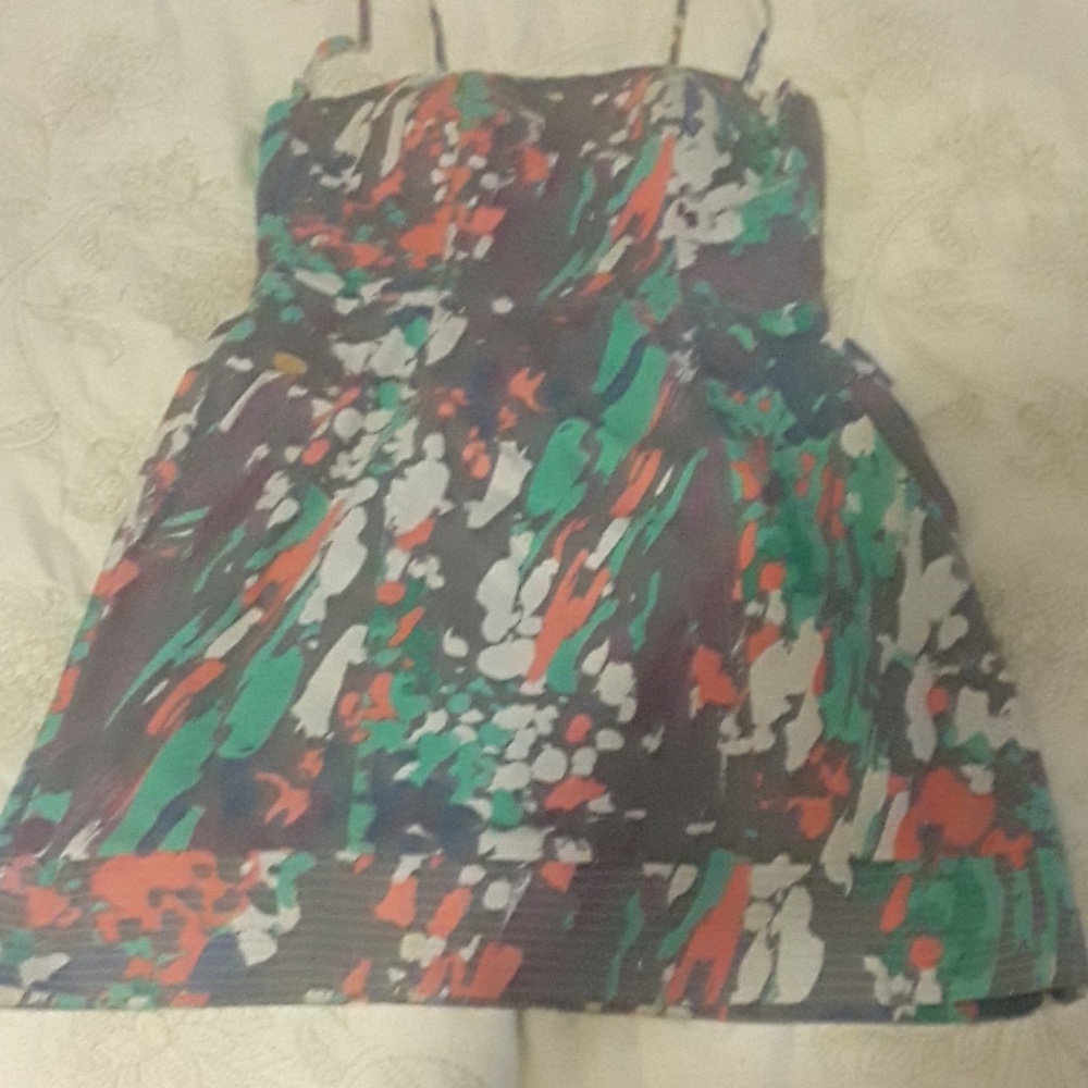 Dress - Picture 4 of 4